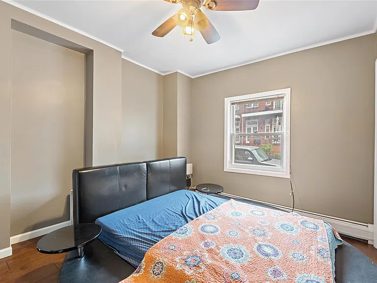 49 Coles St #1 — Photo 44