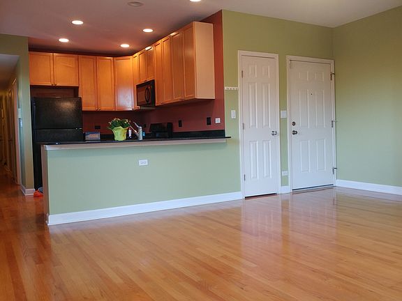 2nd image of 2351 W Congress Pkwy APT 2