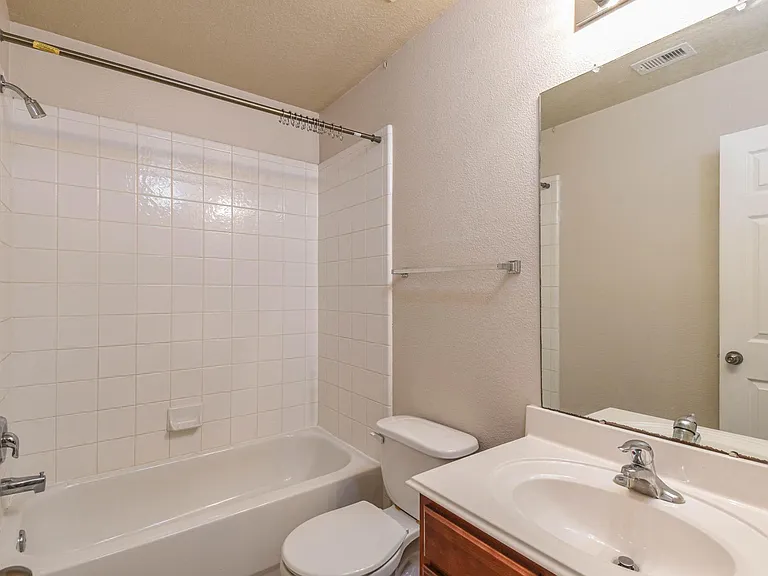 20210 Ribbonwood Point Ct — Photo 16