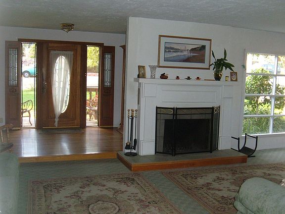 Entry and Family Room Area.
