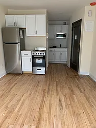 Rented by R New York