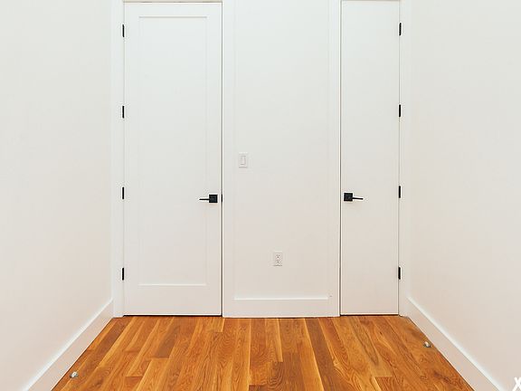 4th image of 1426 De Kalb Ave #3R