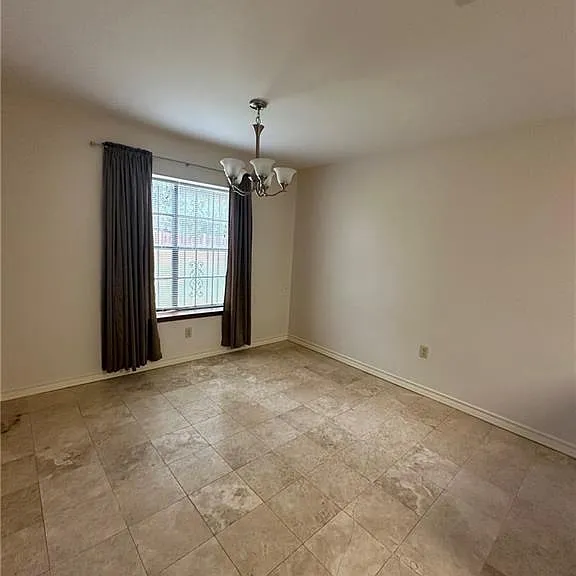 1200 S Gumwood St — Photo 8