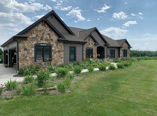 N124W19663 Isabelle Farms Dr, Richfield, WI 53076