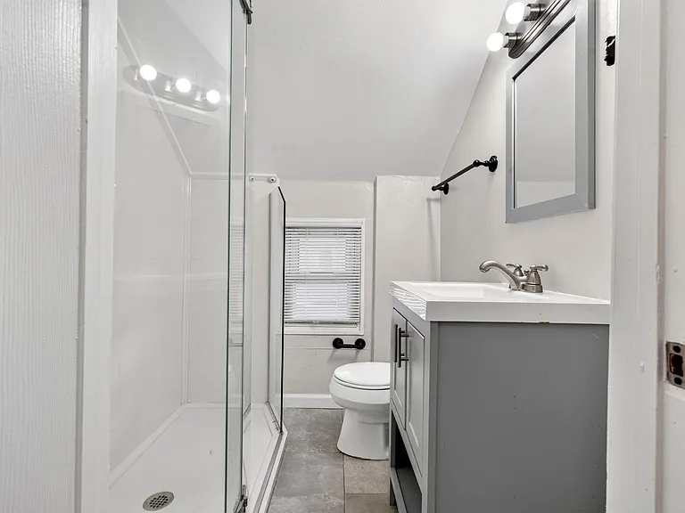 3606 Manhattan Ave — Photo 1