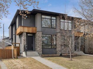 3737 E 43rd St SW, Calgary, AB T3E3P7