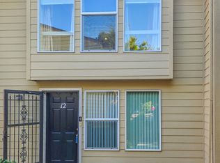1800 Crater Lake Ave APT 12, Medford, OR 97504