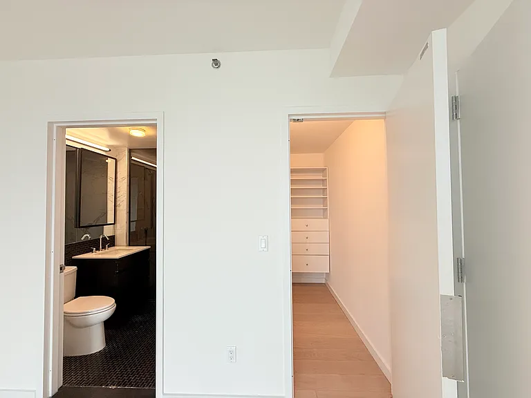 491 Keap St #10G — Photo 12