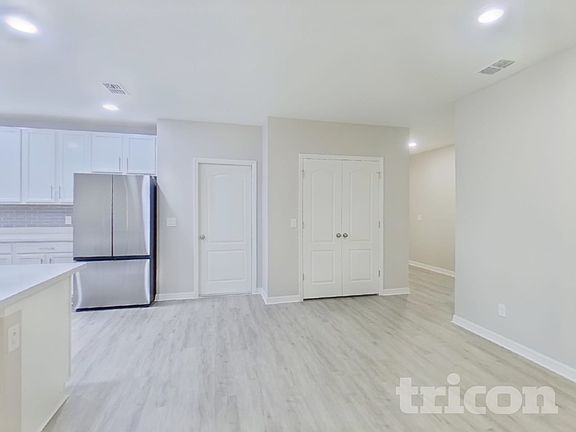 4th image of 9539 Oglethorpe Dr