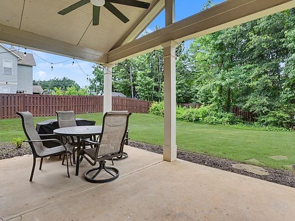 3rd image of 111 Merganser Dr