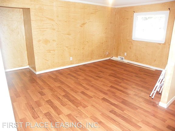 4th image of 3112 Axtell St