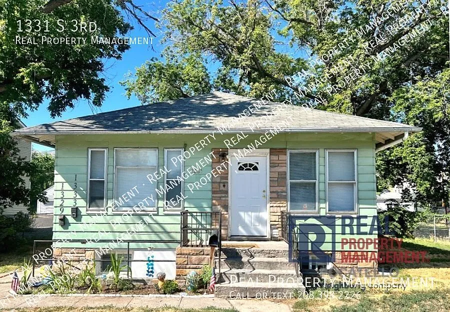 1331 S 3rd Ave