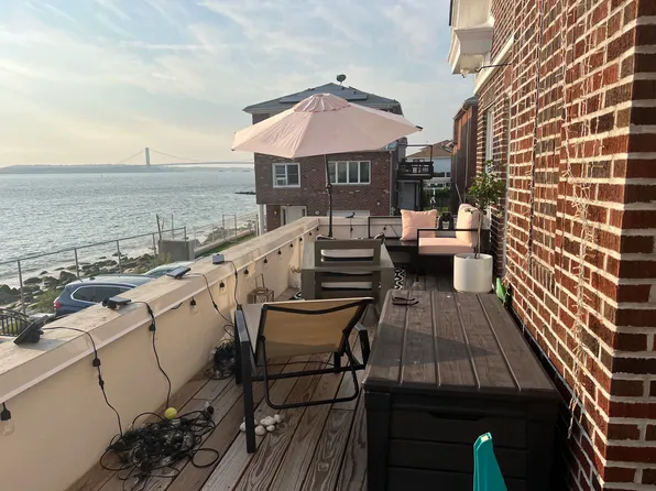 4733 Beach 47th Street image 10 of 10