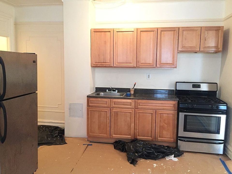 2nd image of 474 Malbone St