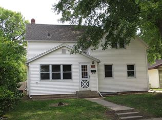 320 N Whitney St, Carroll, IA 51401