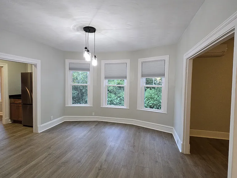 4 Woodville Ter — Photo 10