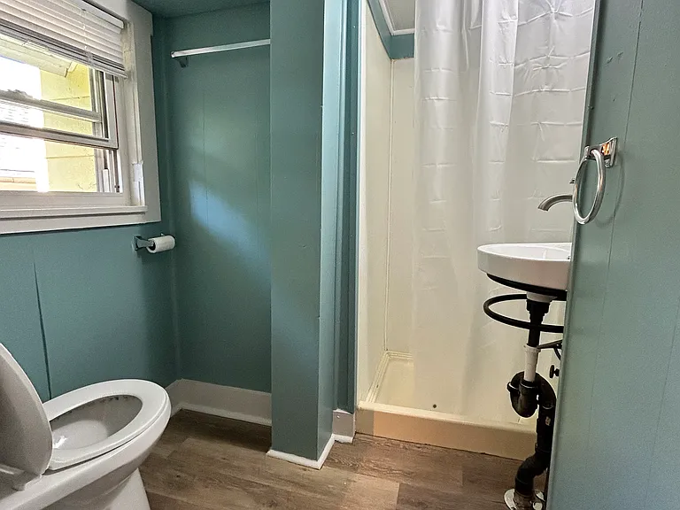 10 Devens St #2B — Photo 13