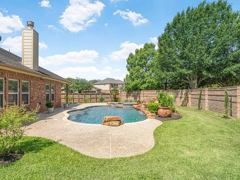 25210 Doves Gate Ct — Photo 41