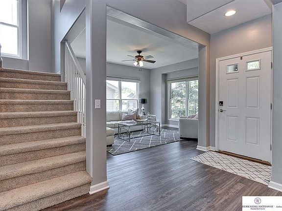 3rd image of 556 S 180th Ave