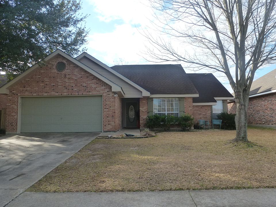 1st image of 208 Cricklade Ct