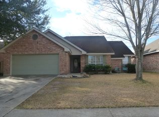 208 Cricklade Ct, Youngsville, LA 70592
