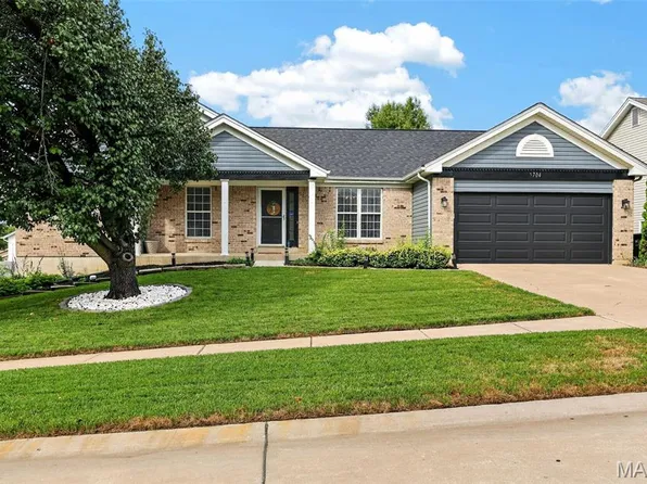 1704 Fairview Farms Cir, Wentzville, MO 63385