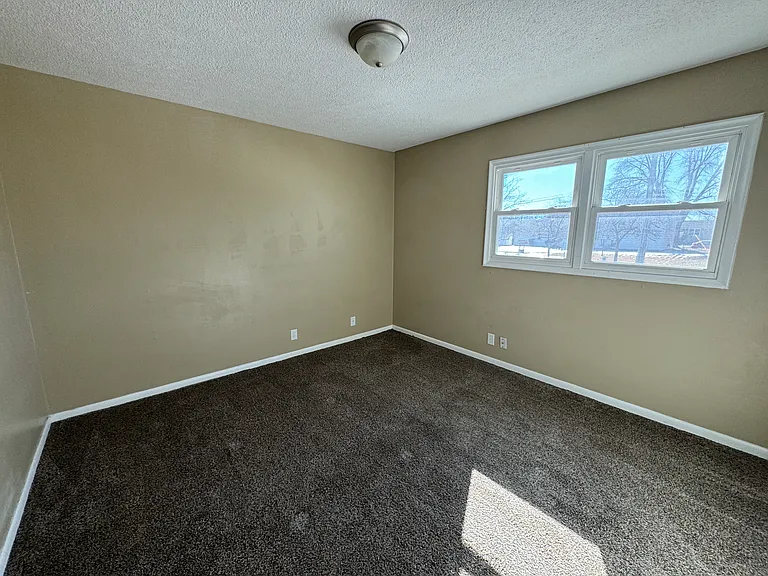 1849 E Dodge St #B — Photo 6