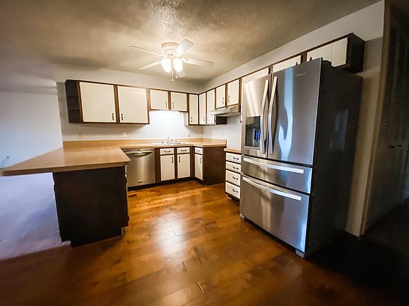 4th image of 2629 W Middleground Dr