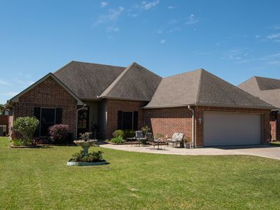 208 Oak Hill Ln, Youngsville, LA, 70592