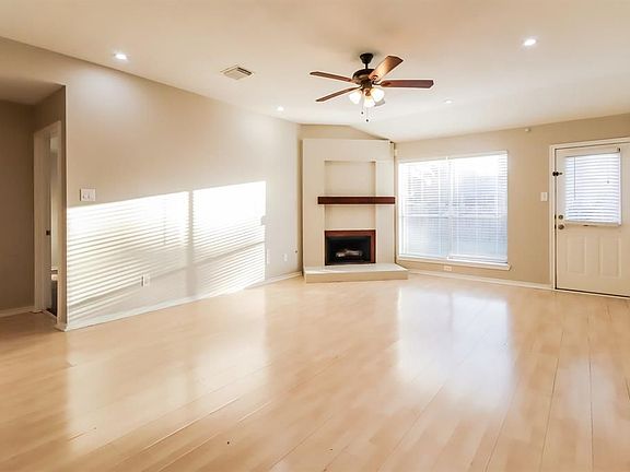 4th image of 18608 Timbers Dr
