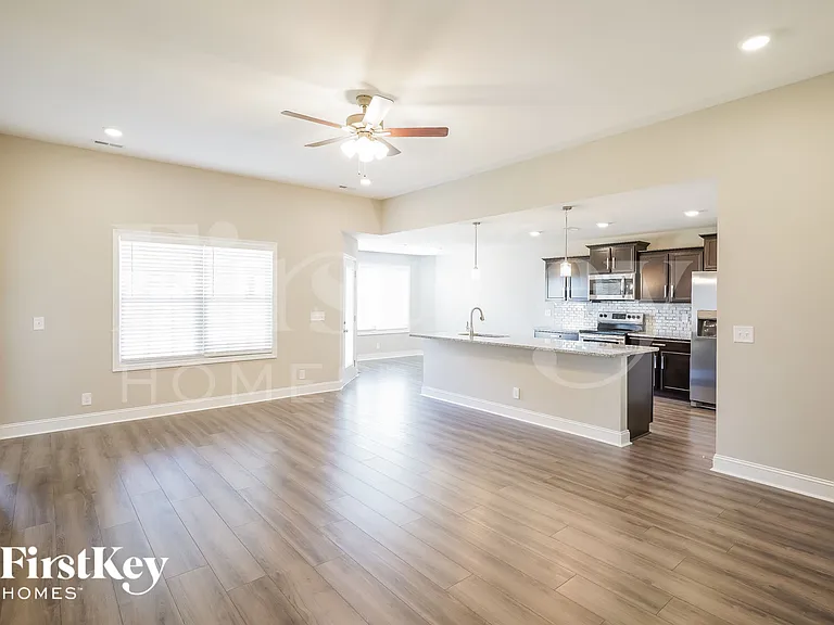 640 Alvin Rd — Photo 3