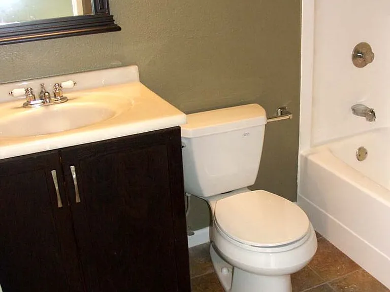 2122 D St #1 — Photo 8