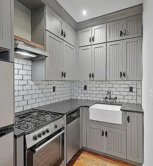 237 Kent Ave #F2 — Photo 1