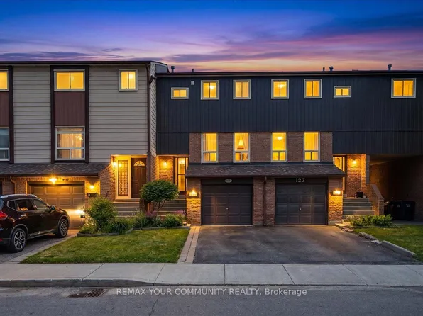 1221 Dundix Rd #126, Mississauga, ON L4Y 3Y9