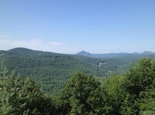 16 Windemere Dr, Sapphire, NC 28774