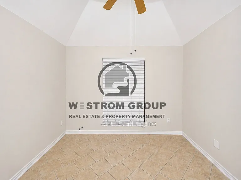 1257 Christopher Ln — Photo 25