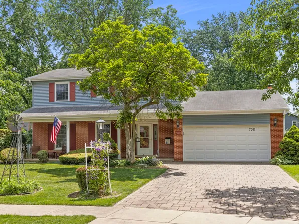7011 Sierra Ct, Darien, IL 60561