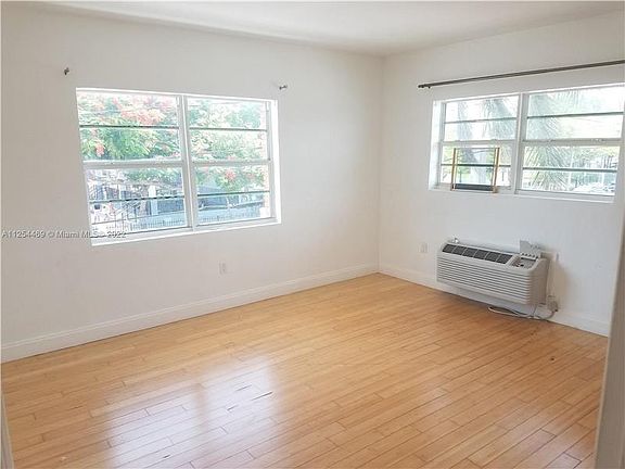 5th image of 8080 Tatum Waterway Dr APT 15