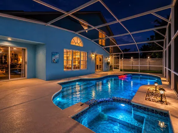 8067 White Crane Ct, Kissimmee, FL 34747