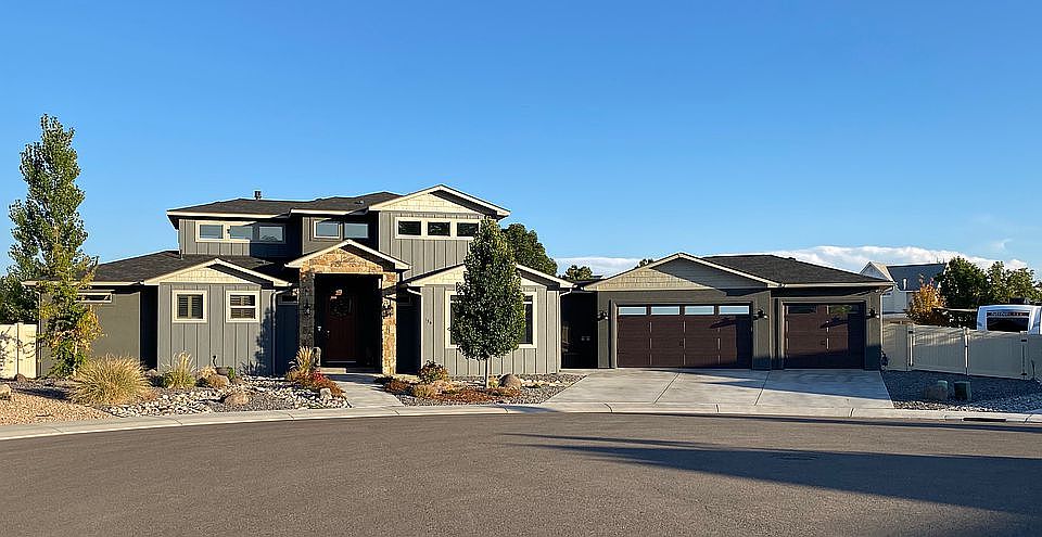 1st image of 134 Aspen Village Ct