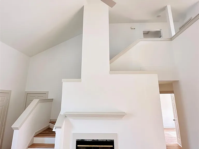 109 High Point Blvd — Photo 6