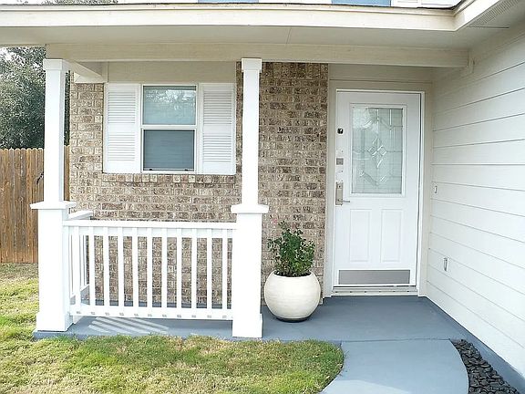 3rd image of 1200 Kenneys Way