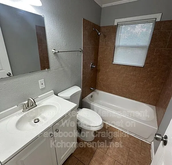 8025 Park Ave — Photo 10