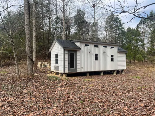 2948 Chestnut Grove Rd, Columbia, KY 42728