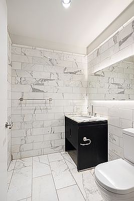 5th image of 225 5th Ave APT 5T