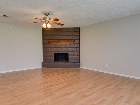 4th image of 2669 Teakwood Dr