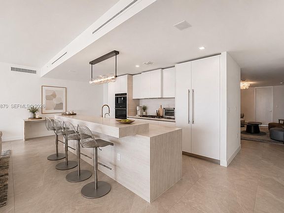 4th image of 900 N Ocean Blvd #1903
