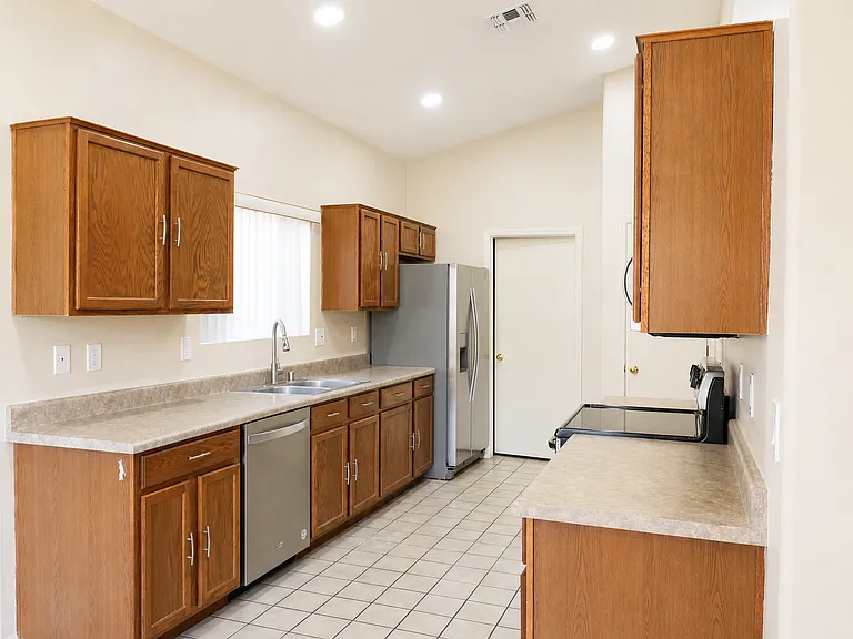 150 W Freddie Canyon Way — Photo 20
