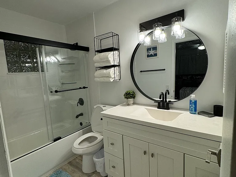 215 Flamingo St — Photo 7