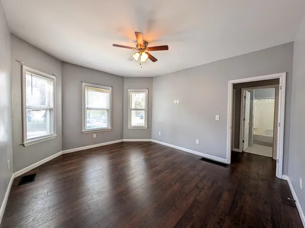 35 Bradley St, Somerville, MA